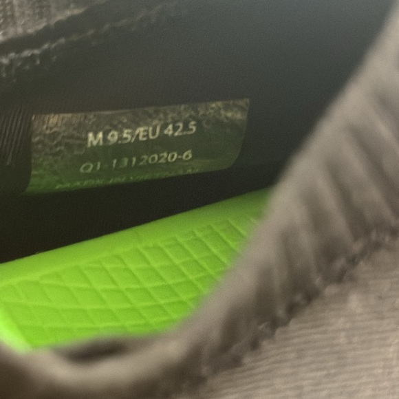 Mens OOFOS. - Picture 5 of 6